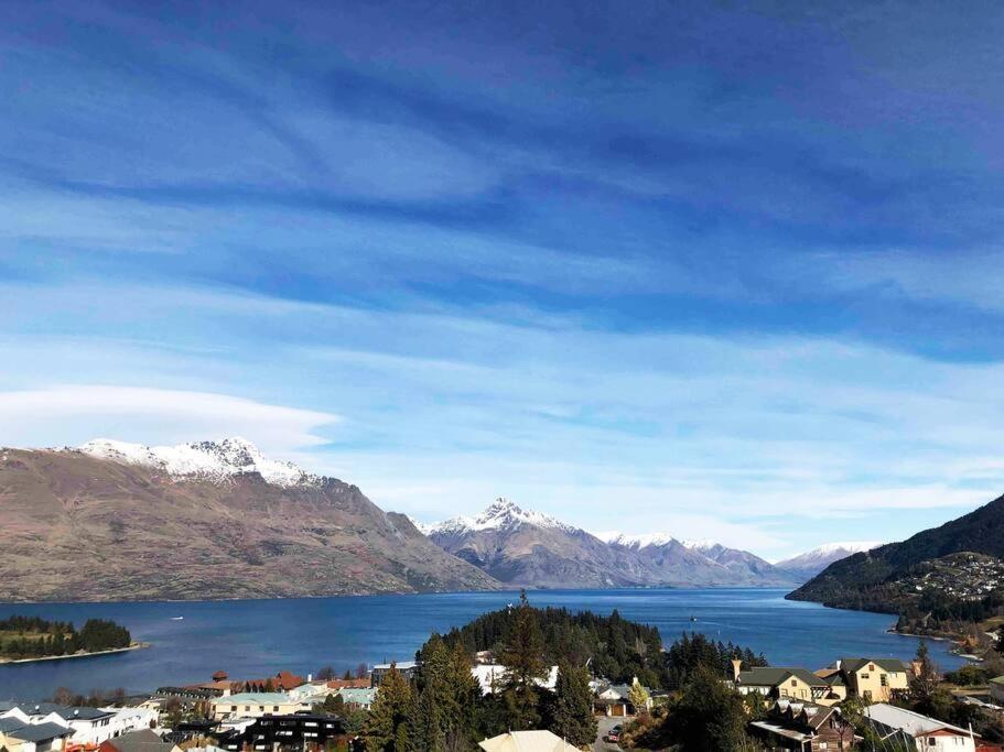 Stunning Home With Amazing Wakatipu Lake Views Distretto di Distretto di Queenstown Esterno foto